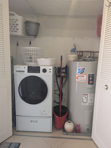 23 Golfs Edge A, West Palm Beach, FL 33417