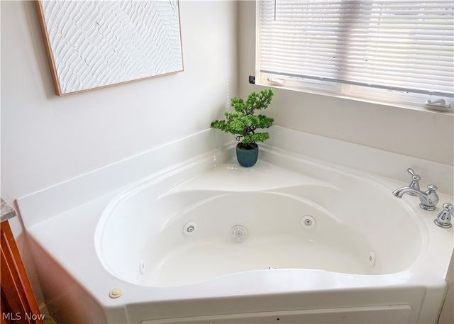 5236 Giacomo Court NW, Canton, OH 44709