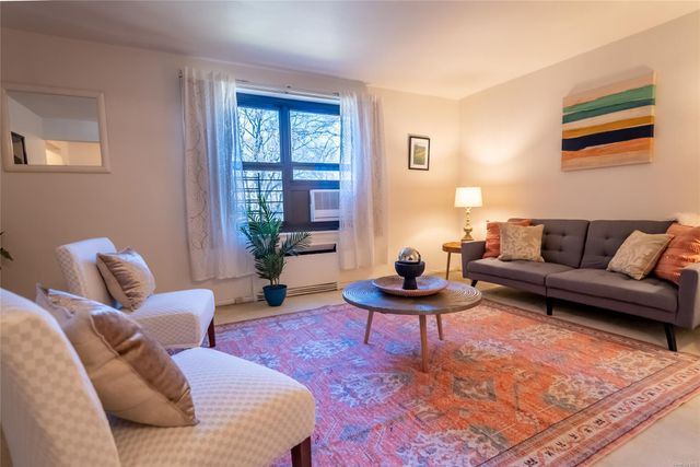 213-02 75 Avenue 2F, Oakland Gardens, NY 11364