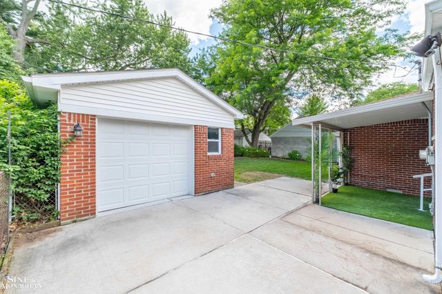 21444 Severn Road, Harper Woods, MI 48225