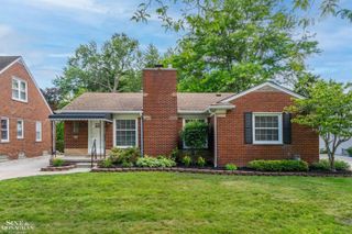 21444 Severn Road, Harper Woods, MI 48225