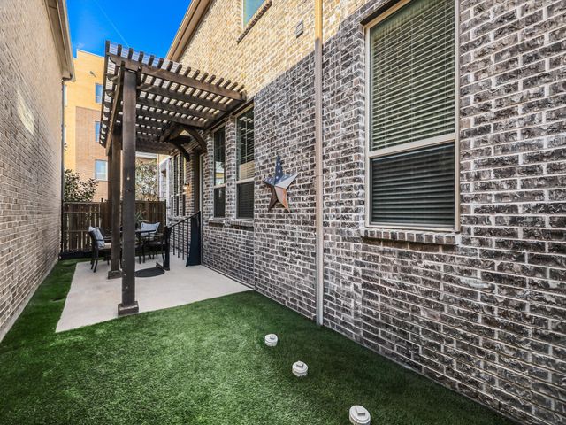 261 Golden Gate Drive, Richardson, TX 75080