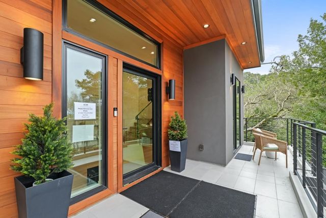 3288 Oak Court, Belmont, CA 94002