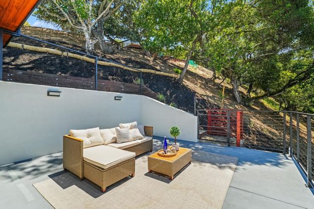 3288 Oak Court, Belmont, CA 94002