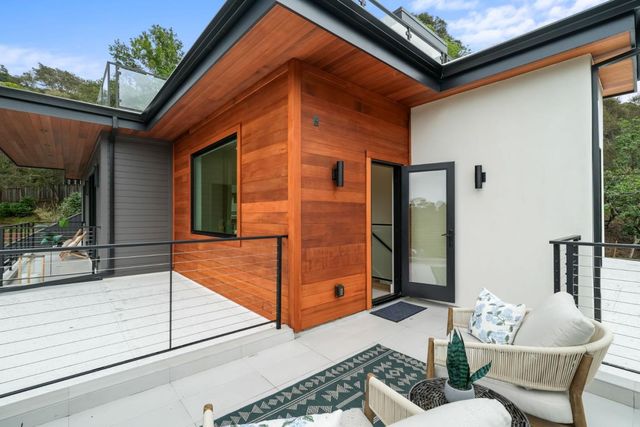 3288 Oak Court, Belmont, CA 94002