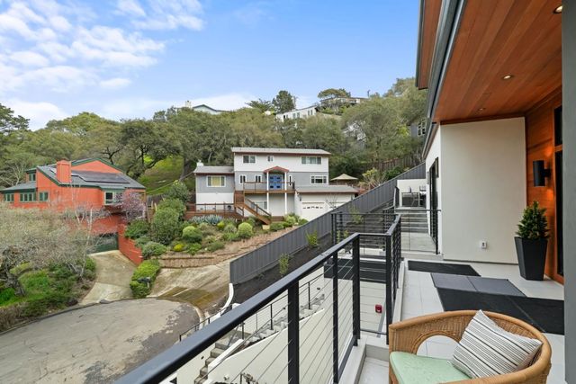 3288 Oak Court, Belmont, CA 94002