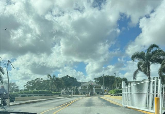 349 CAMDEN O 0, West Palm Beach, FL 33417