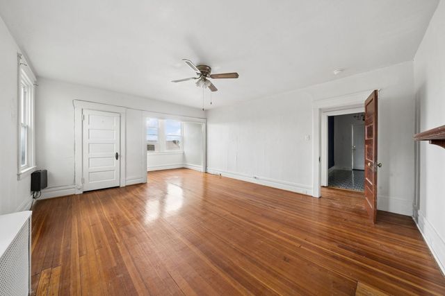 1000 Davis AVENUE, Brighton Heights, PA 15212