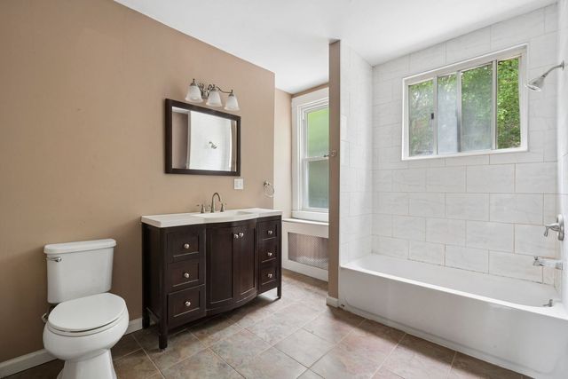 1000 Davis AVENUE, Brighton Heights, PA 15212