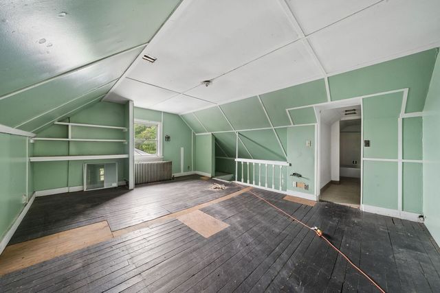 1000 Davis AVENUE, Brighton Heights, PA 15212