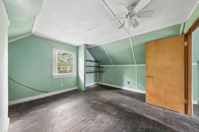 1000 Davis AVENUE, Brighton Heights, PA 15212