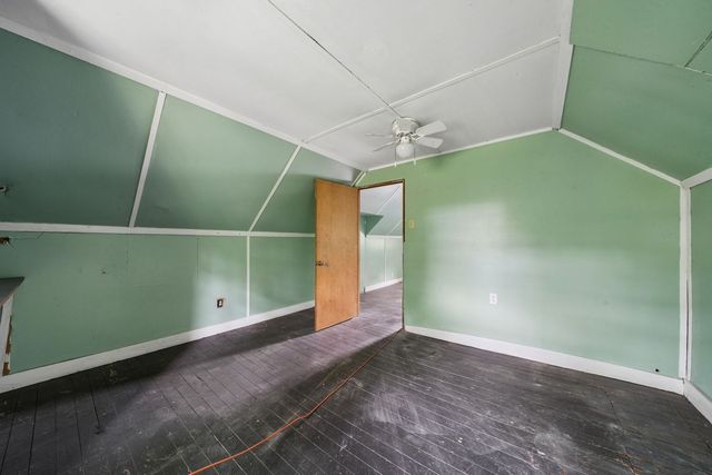 1000 Davis AVENUE, Brighton Heights, PA 15212