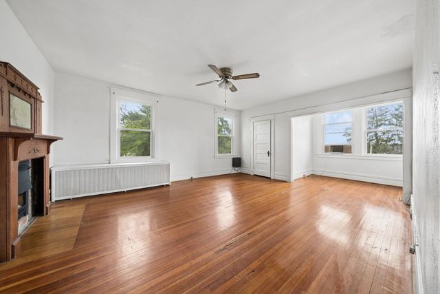 1000 Davis AVENUE, Brighton Heights, PA 15212