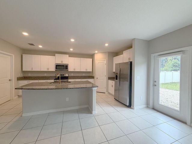 2122 STELLAR BRILLIANCE WAY, Lutz, FL 33558
