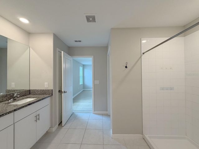 2122 STELLAR BRILLIANCE WAY, Lutz, FL 33558