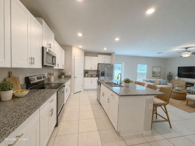 2122 STELLAR BRILLIANCE WAY, Lutz, FL 33558