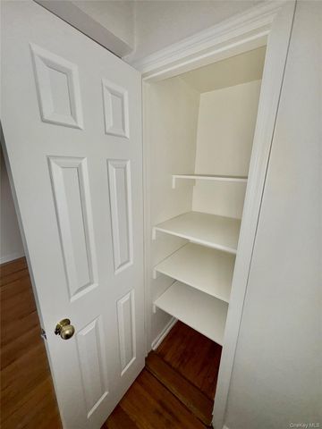 2090 Barnes Avenue 3G, Bronx, NY 10462