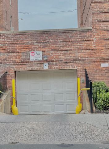 2090 Barnes Avenue 3G, Bronx, NY 10462