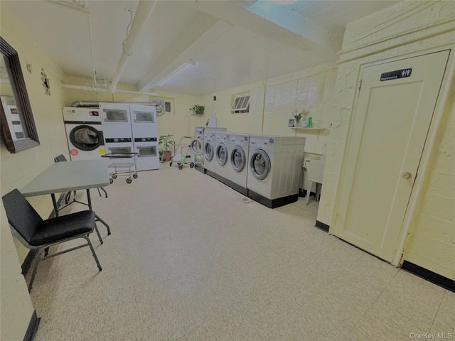 2090 Barnes Avenue 3G, Bronx, NY 10462