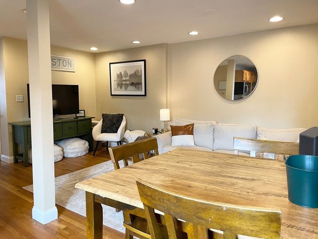 4 O Street 3, Boston, MA 02127