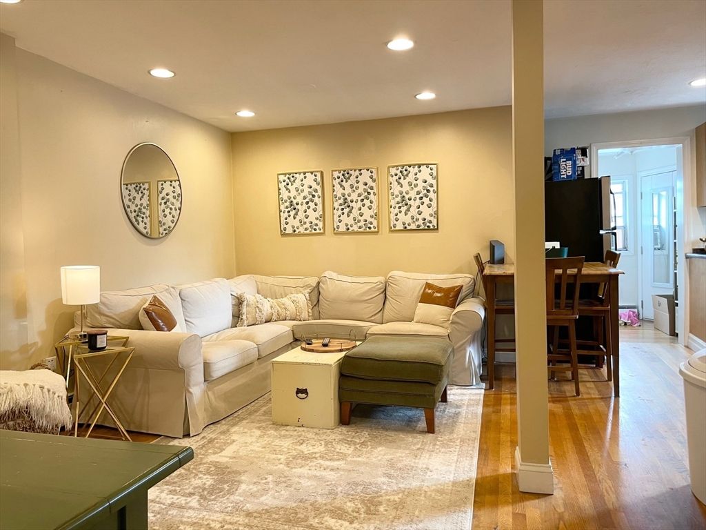 4 O Street 3, Boston, MA 02127