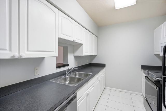 3731 W CASS STREET, Tampa, FL 33609