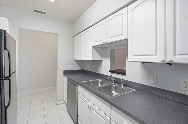 3731 W CASS STREET, Tampa, FL 33609