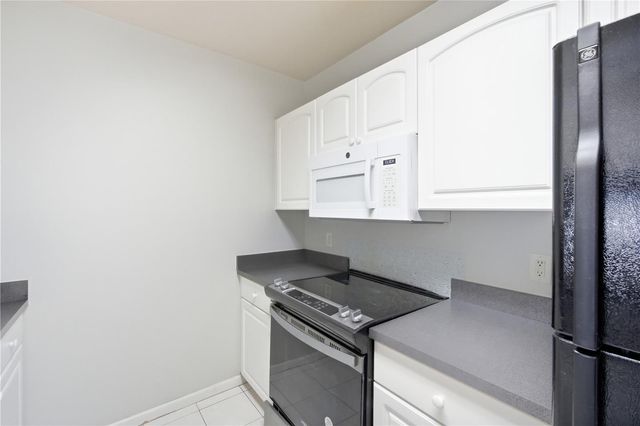 3731 W CASS STREET, Tampa, FL 33609