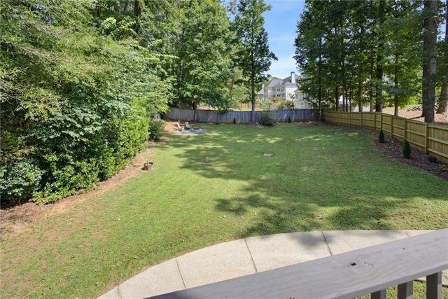 4544 Cavallon Way NW, Acworth, GA 30101