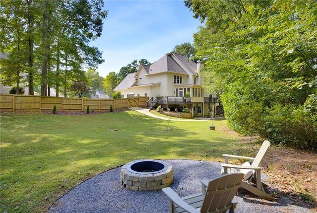 4544 Cavallon Way NW, Acworth, GA 30101