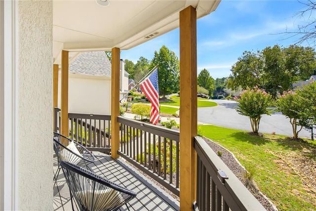 4544 Cavallon Way NW, Acworth, GA 30101