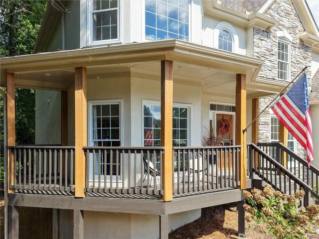 4544 Cavallon Way NW, Acworth, GA 30101