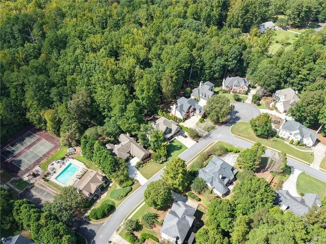 4544 Cavallon Way NW, Acworth, GA 30101