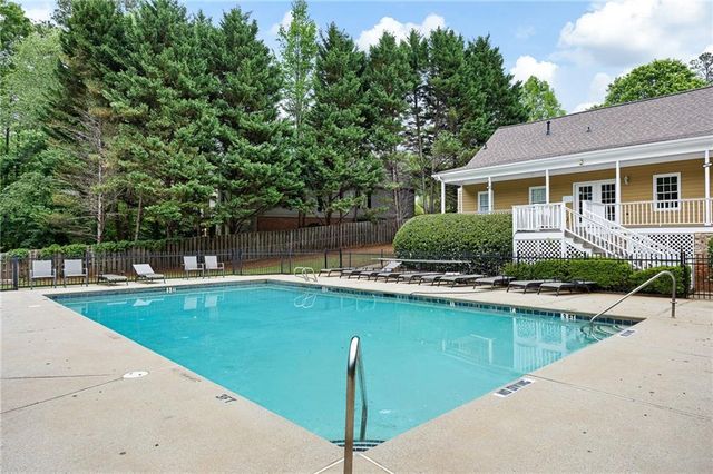 4544 Cavallon Way NW, Acworth, GA 30101