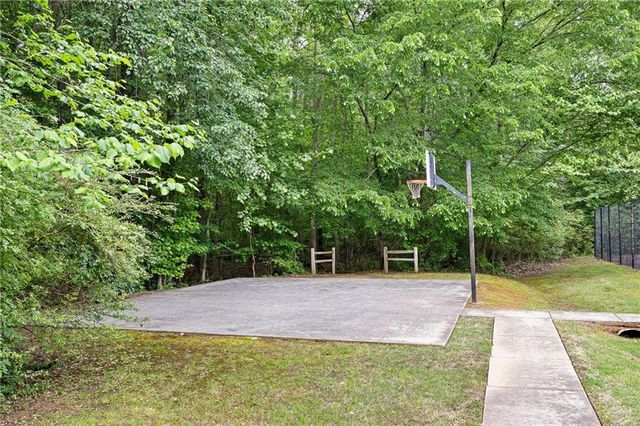 4544 Cavallon Way NW, Acworth, GA 30101