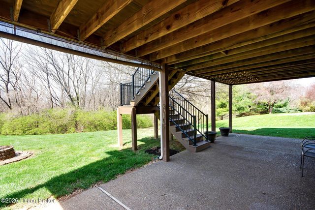 9307 Springbrooke Cir, Louisville, KY 40241