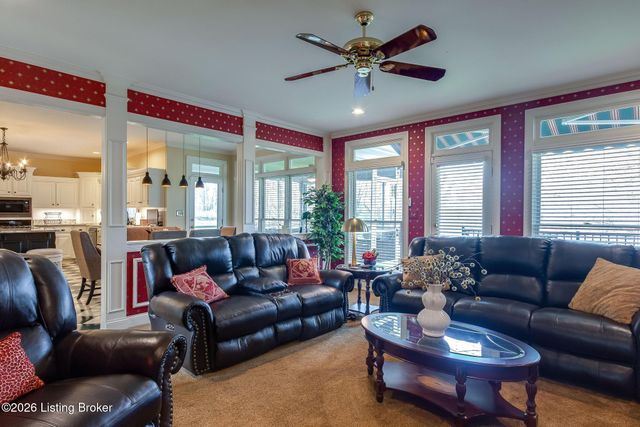 9307 Springbrooke Cir, Louisville, KY 40241