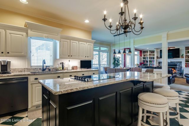 9307 Springbrooke Cir, Louisville, KY 40241