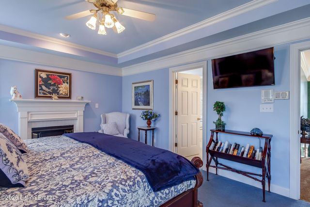 9307 Springbrooke Cir, Louisville, KY 40241