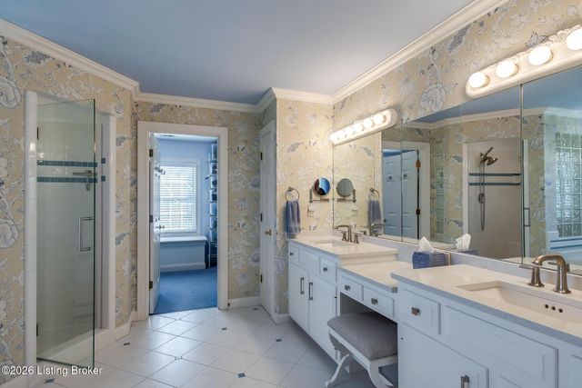 9307 Springbrooke Cir, Louisville, KY 40241