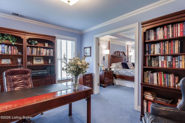 9307 Springbrooke Cir, Louisville, KY 40241