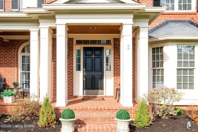 9307 Springbrooke Cir, Louisville, KY 40241