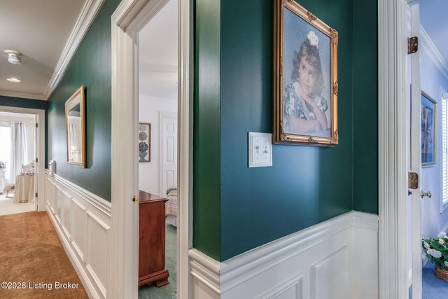 9307 Springbrooke Cir, Louisville, KY 40241