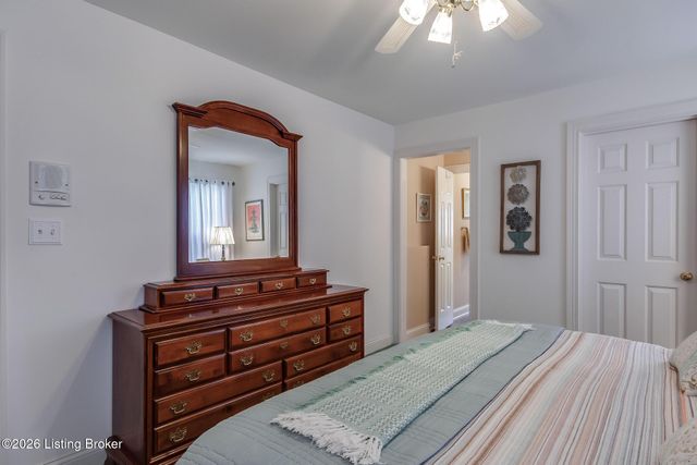 9307 Springbrooke Cir, Louisville, KY 40241