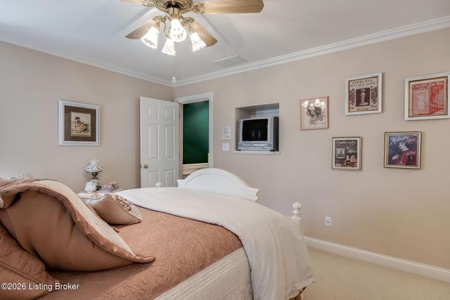 9307 Springbrooke Cir, Louisville, KY 40241