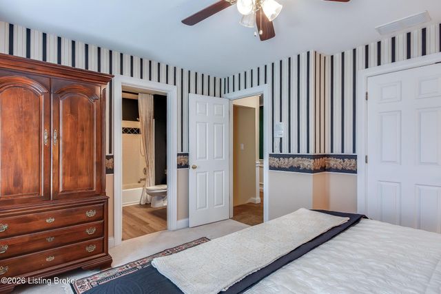 9307 Springbrooke Cir, Louisville, KY 40241