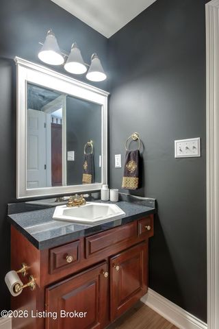 9307 Springbrooke Cir, Louisville, KY 40241