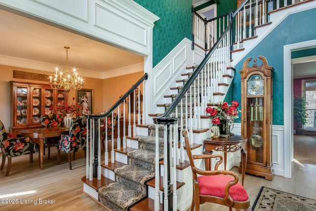 9307 Springbrooke Cir, Louisville, KY 40241