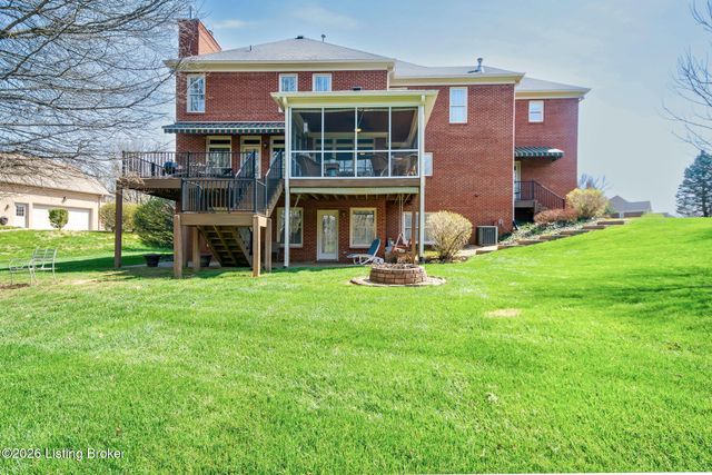 9307 Springbrooke Cir, Louisville, KY 40241