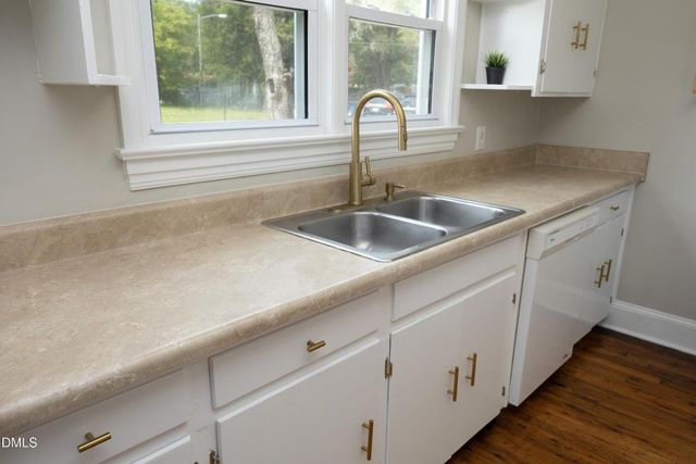 907 S 2nd Street, Smithfield, NC 27577